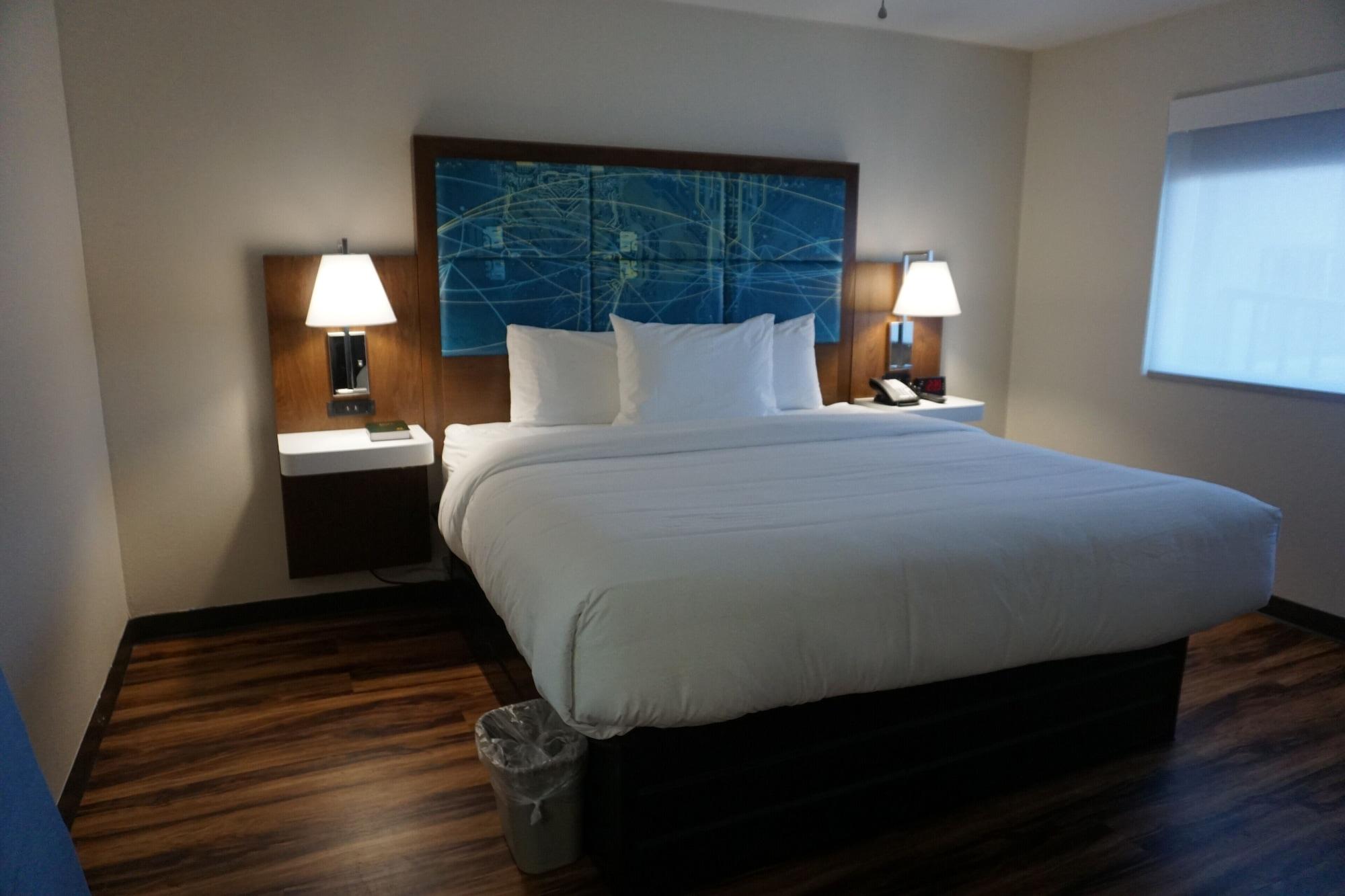 Red Lion Inn & Suites Nashville Airport Extérieur photo