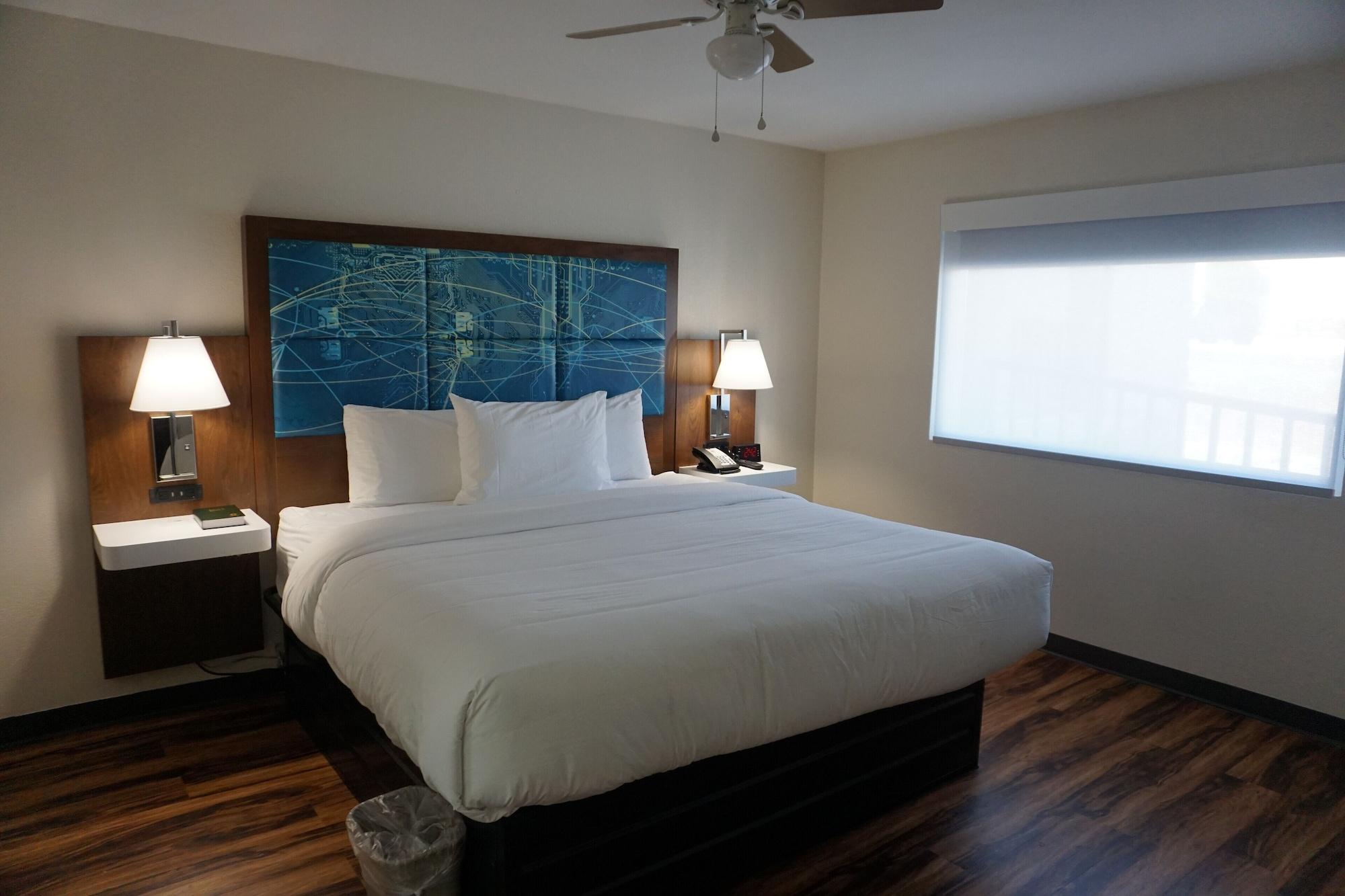 Red Lion Inn & Suites Nashville Airport Extérieur photo